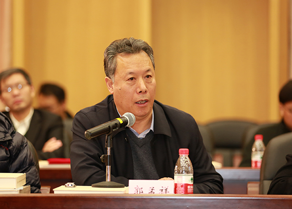 郭孟祥作题为《北京书协团结服务新文艺群体书法工作者的几点做法》的报告
